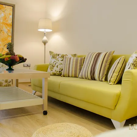Отель Phoenicia Luxury