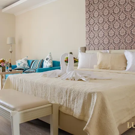 Phoenicia Luxury Отель