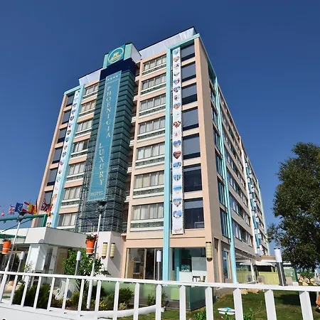 Phoenicia Luxury Отель 4*