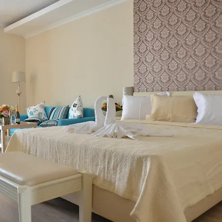 Отель Phoenicia Luxury
